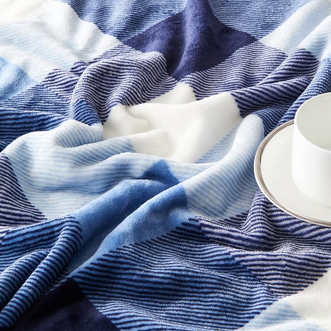 SOCHOW Buffalo Plaid Flannel Fleece Throw Blanket 60 x 80 Inches, Soft Lightweight Cozy All Season Blue/White Checkered Blanket for Bed, Couch, Car